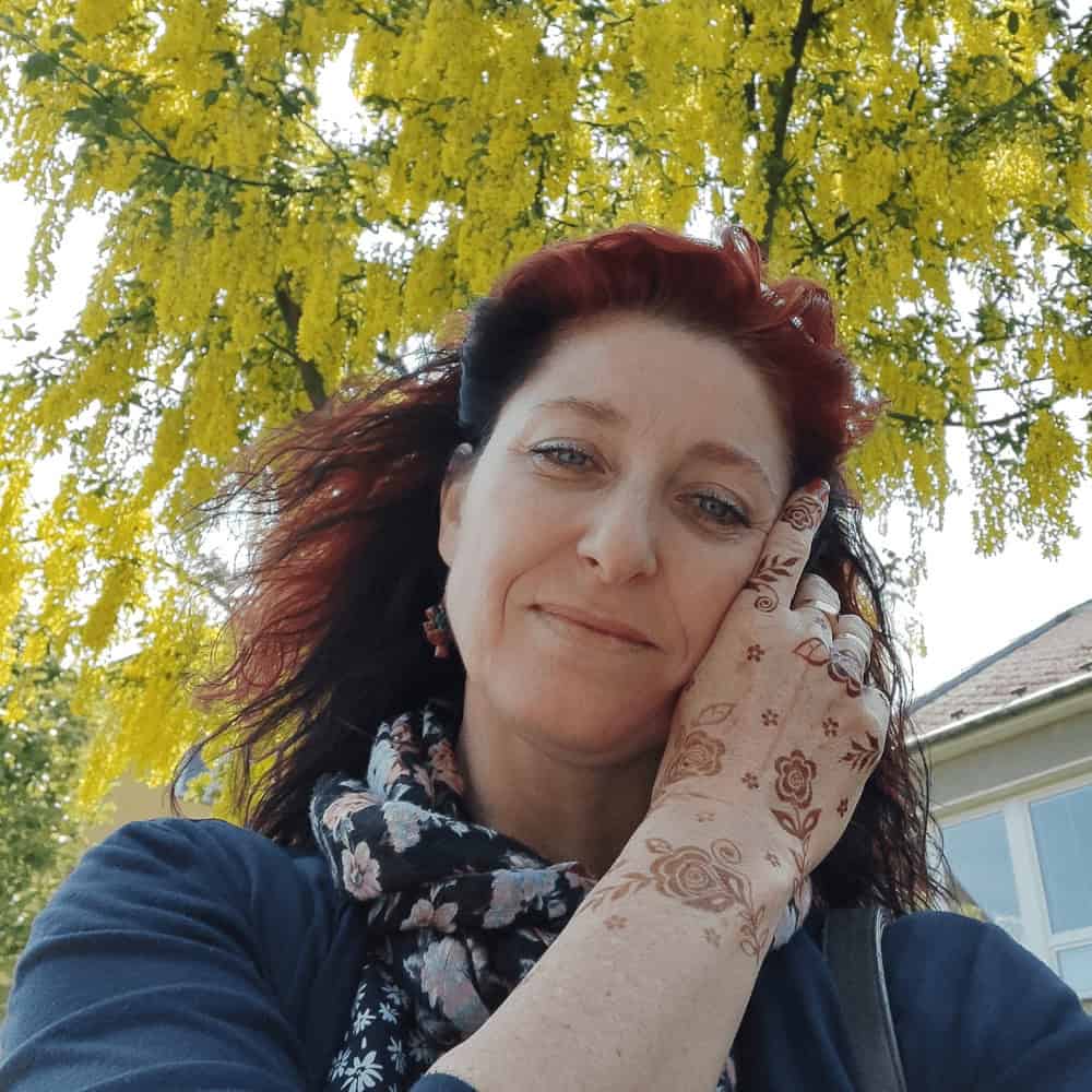 profil Magda Šram - henna malířka
